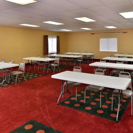 Quality Inn & Suites Wichita Falls I-44 Buitenkant foto