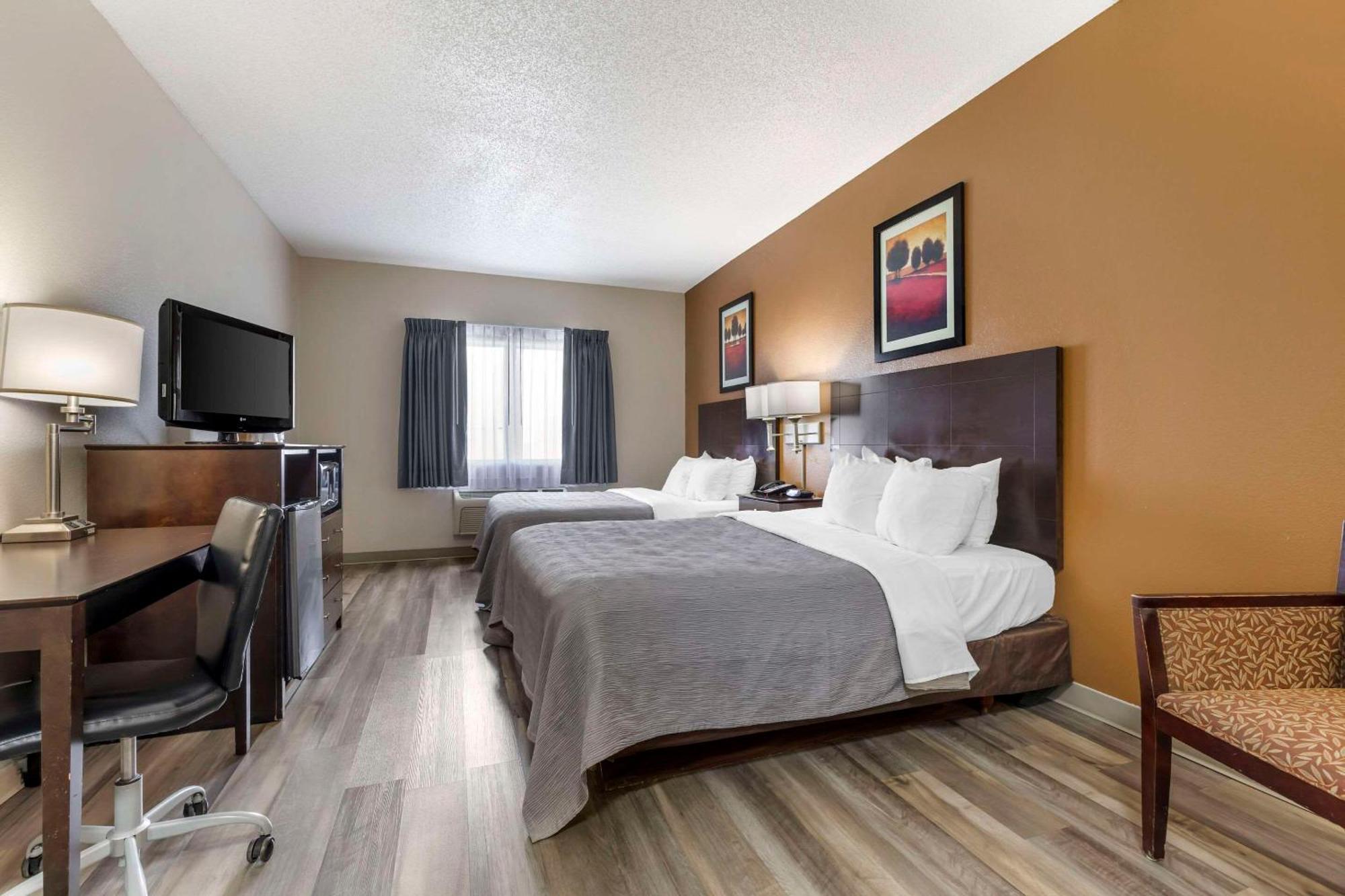 Quality Inn & Suites Wichita Falls I-44 Buitenkant foto