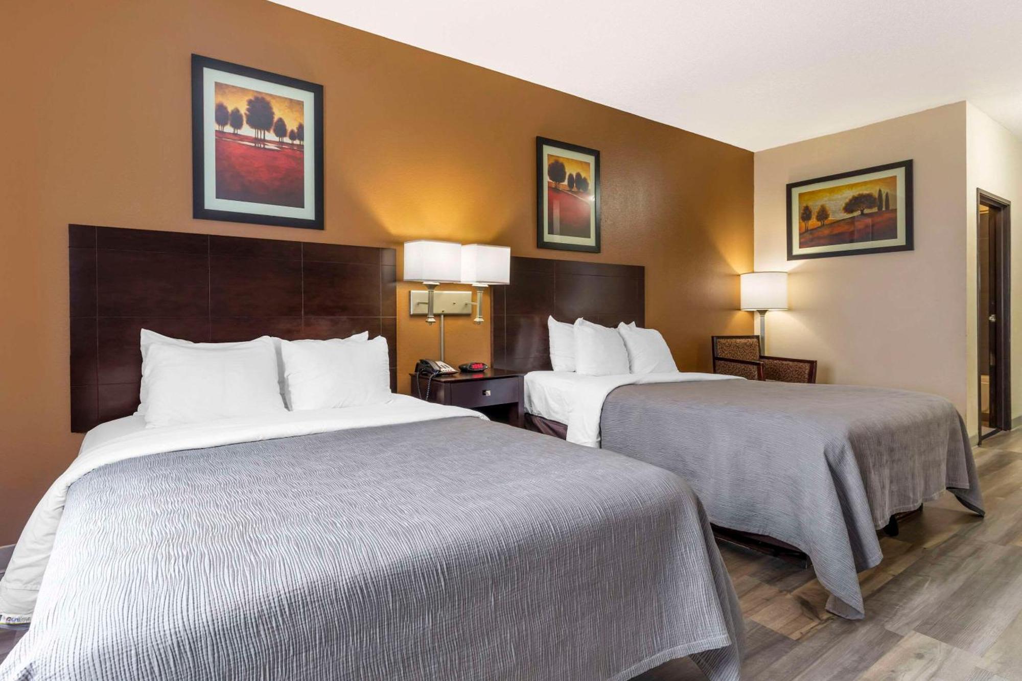 Quality Inn & Suites Wichita Falls I-44 Buitenkant foto