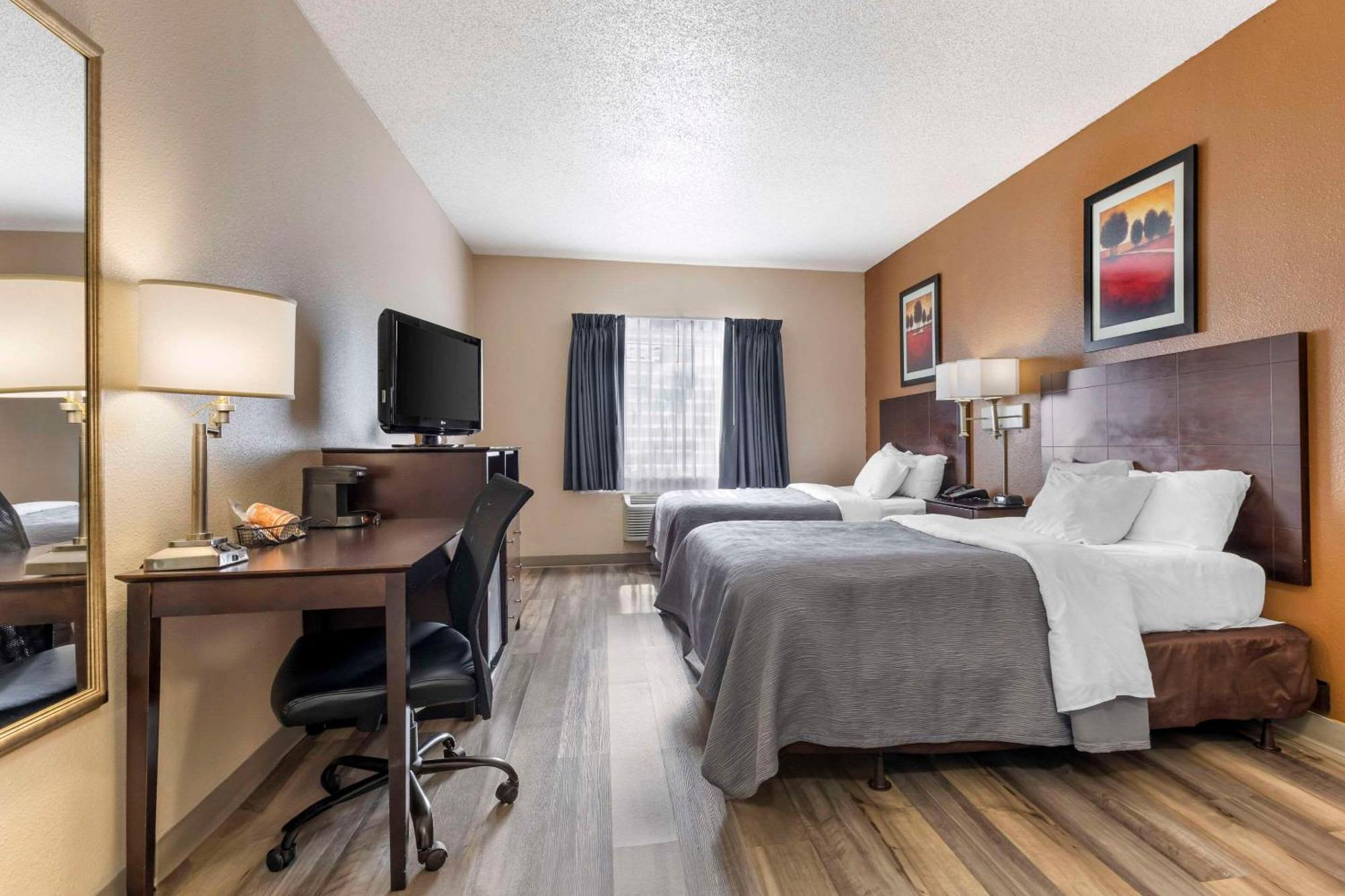 Quality Inn & Suites Wichita Falls I-44 Buitenkant foto