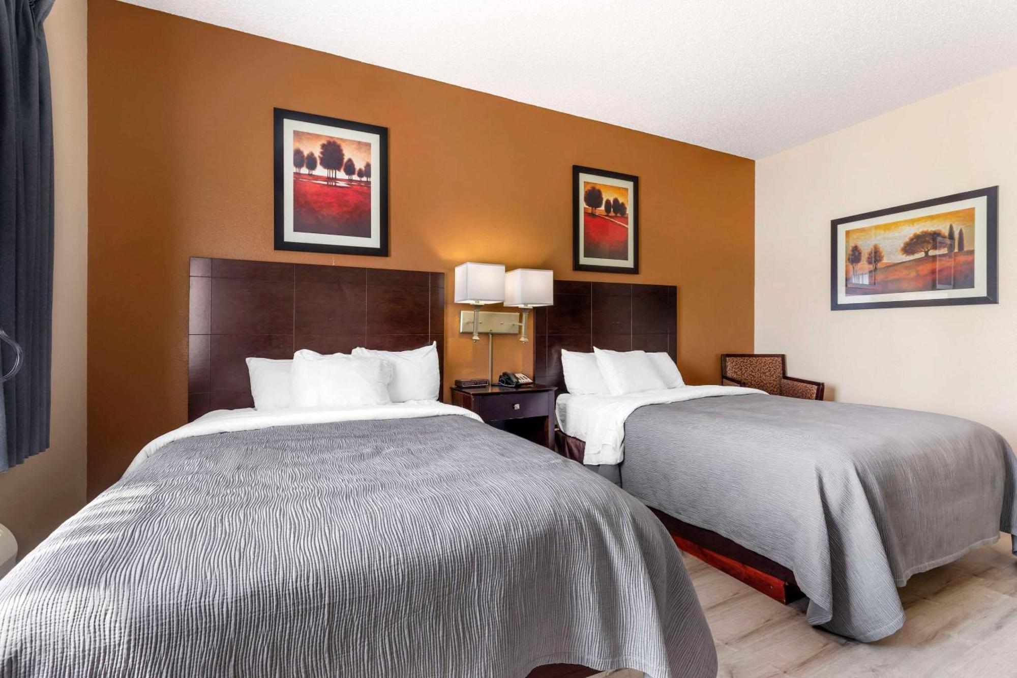 Quality Inn & Suites Wichita Falls I-44 Buitenkant foto